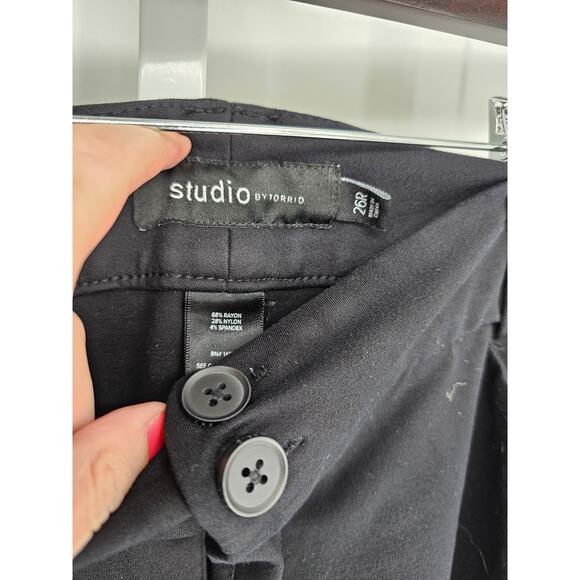 Studio by Torrid Womens Sz 26R Straight Leg Flat Front Dress Pants Solid Black - Picture 3 of 4